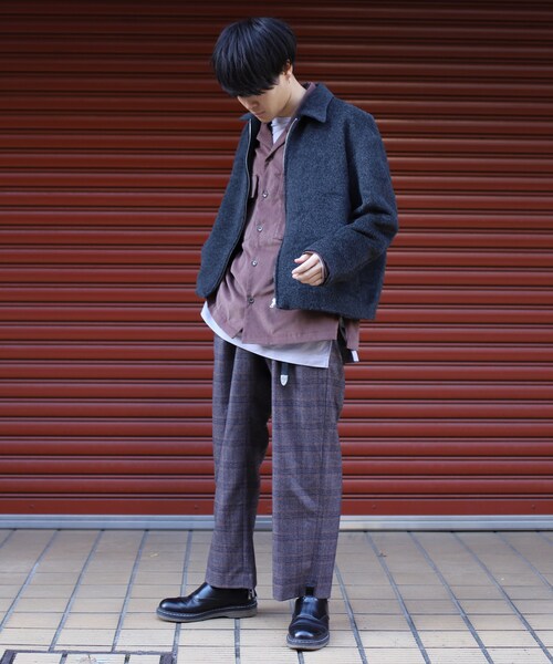 LIDNM（リドム）の「コーデュロイミリタリーシャツアウター（シャツ/ブラウス・メンズ・ブラウン・S,M,L）」の4枚目の写真