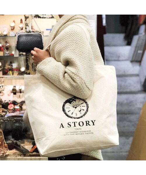 A STORY TOKYO(アストーリートウキョウ)の「【福袋】お洋服の福袋【7〜10万円分】(アンサンブル・レディース・ホワイト/グレー・M)」の1枚目の写真