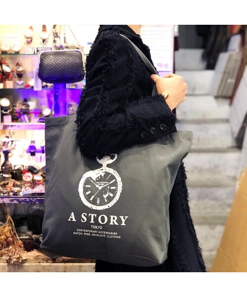 A STORY TOKYO(アストーリートウキョウ)の「【福袋】お洋服の福袋【7〜10万円分】(アンサンブル・レディース・ホワイト/グレー・M)」の2枚目の写真