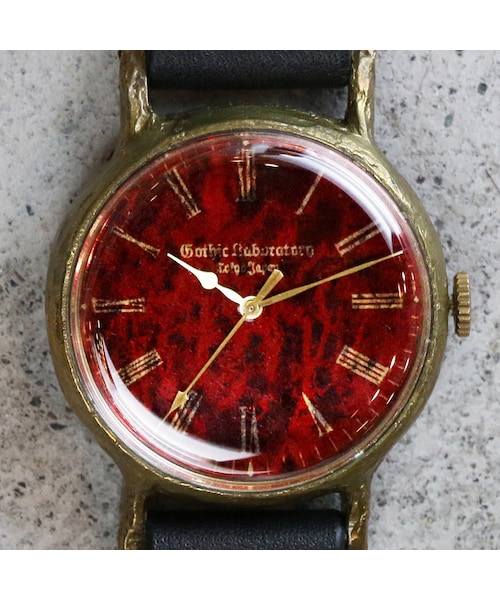 A Story Tokyo アストーリートウキョウ の アンティークな腕時計 Classic Wristwatch Blood 赤文字盤 アナログ腕時計 Wear