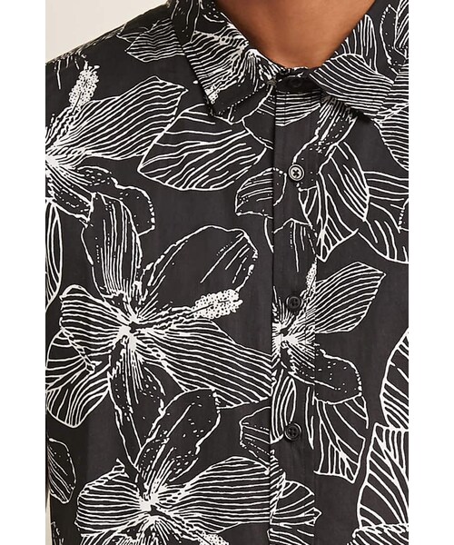 FOREVER 21（フォーエバー トゥエンティーワン）の「[MEN]トロピカルプリントアロハシャツ（トップス・メンズ・BLACK/WHITE・XS/S/M/L）」の5枚目の写真