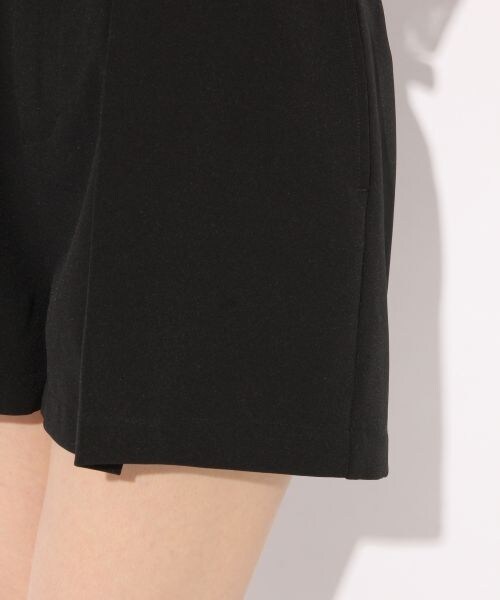 Heather（ヘザー）の「ベルトツキ／タックショートパンツ（パンツ・ブラック/ブラウン）」の10枚目の写真