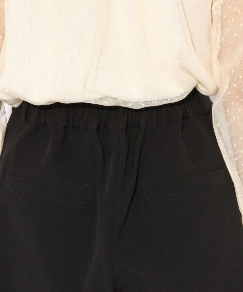 Heather（ヘザー）の「ベルトツキ／タックショートパンツ（パンツ・ブラック/ブラウン）」の11枚目の写真