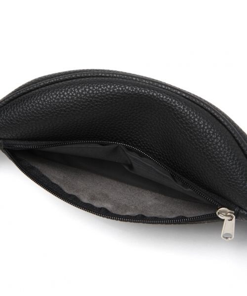 GLOBAL WORK(グローバルワーク)の「フェイクレザーウェストバッグ(バッグ・ブラック/キャメル)」の8枚目の写真