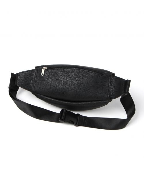 GLOBAL WORK(グローバルワーク)の「フェイクレザーウェストバッグ(バッグ・ブラック/キャメル)」の6枚目の写真