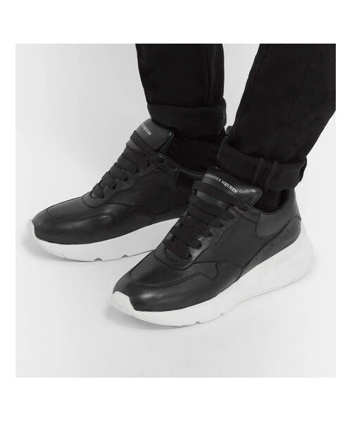 Alexander McQueen（アレキサンダーマックイーン）の「Alexander McQueen Exaggerated-Sole Leather Sneakers（スニーカー・メンズ・Black・Eu40/Eu41/Eu43/Eu43.5/Eu42/Eu42.5/Eu44/Eu44.5/Eu45.5）」の4枚目の写真