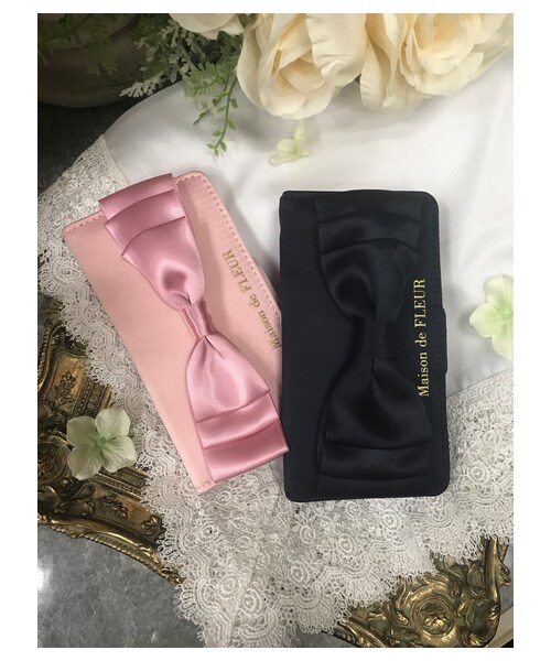 Maison de FLEUR（メゾンドフルール）の「ブランドロゴリボンiPhone7/8