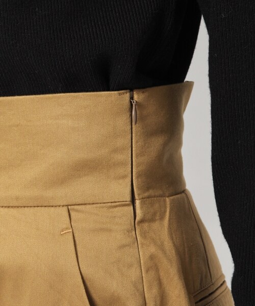 laboratory work(ラボラトリーワーク)の「後ろバックルワイドパンツ(パンツ・ベージュ/カーキ)」の13枚目の写真