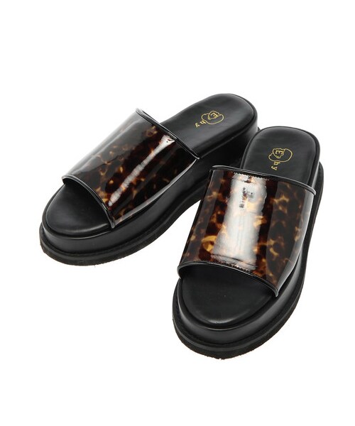 E hyphen world gallery（イーハイフンワールドギャラリー）の「エナメルサンダル（シューズ・シルバー/ブラック/ベージュ・S/M/L）」の9枚目の写真