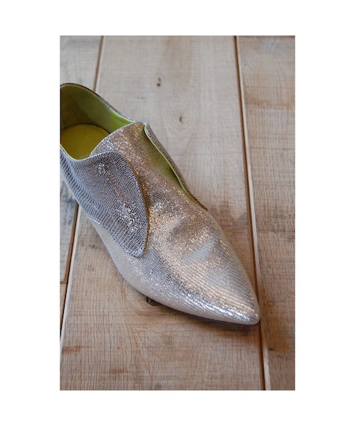 MANA（マナ）の「メタリックシューズ（その他シューズ・レディース・その他）」の2枚目の写真