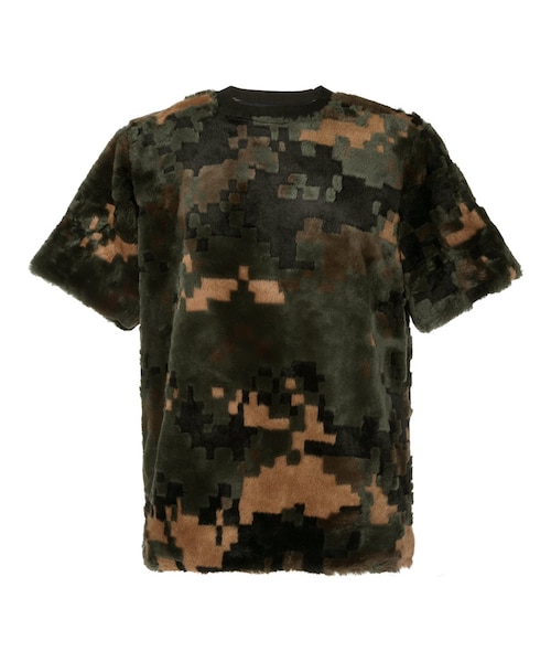 Sacai（サカイ）の「Sacai - 迷彩柄 フェイクファーtシャツ - men 