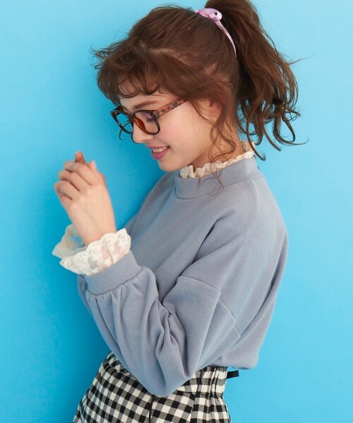 MAJESTIC LEGON(マジェスティックレゴン)の「レース付裏起毛プルオーバー(トップス・レディース・ブルー/アイボリー/ベージュ・M)」の6枚目の写真