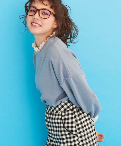 MAJESTIC LEGON(マジェスティックレゴン)の「レース付裏起毛プルオーバー(トップス・レディース・ブルー/アイボリー/ベージュ・M)」の5枚目の写真