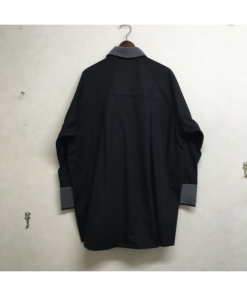 BALMUNG（バルムング）の「BALMUNG ジップカフスビッグシャツ（黒
