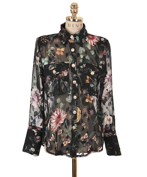 DINT（ディント）の「ゴールドボタンフラワーpatternedブラウス（シャツ/ブラウス・レディース・Pink/Black・one(44~66size)）」の2枚目の写真