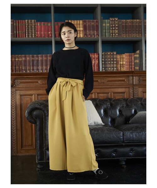 E hyphen world gallery（イーハイフンワールドギャラリー）の「・ウエストリボンボリュームワイドパンツ（パンツ・ブラック/ベージュ/イエロー/ラベンダー・F）」の4枚目の写真