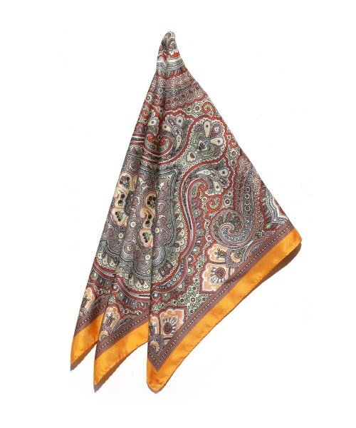 FRAY I.D（フレイアイディー）の「バリエーションスカーフ（スカーフ・バンダナ・レディース・GRN/ORG/WHTxBLK・F）」の2枚目の写真