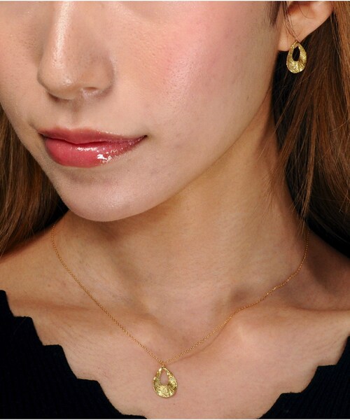 pinacoteca（ピナコテーカ）の「ピナコテーカ 705 アーバン シャイン ティアドロップ ネックレス（ネックレス・レディース・ゴールド・40cm）」の9枚目の写真