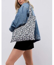 Jack Willsの「Jack Wills Ambleshire Navy Floral Book Bag
