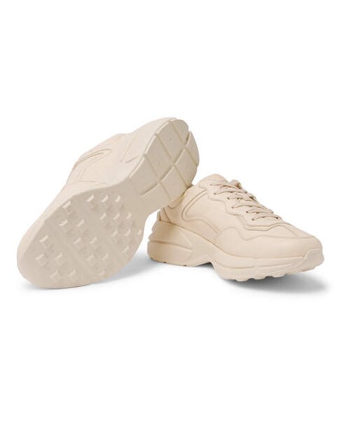 GUCCI（グッチ）の「Gucci Rhyton Printed Leather Sneakers（スニーカー・メンズ・White・Uk12/Uk13/Uk10.5/Uk11/Uk10/Uk9/Uk9.5/Uk8/Uk8.5/Uk7.5/Uk6.5/Uk7/Uk6）」の4枚目の写真