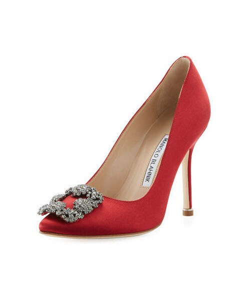 Manolo Blahnik（マノロ・ブラニク）の「Manolo Blahnik Hangisi 105mm Satin Pump（パンプス・レディース・Blue/Black/Red/Beige/Pink・9b / 39eu/8b / 38eu/7.5b / 37.5eu/11b / 41eu/8.5b / 38.5eu/6.5b / 36.5eu/7b / 37eu/10b / 40eu/5b / 35eu/10.5b / 40.5eu/9.5b / 39.5eu/12b / 42eu/4b / 34eu/5.5b / 35.5eu/4.5b / 34.5eu）」の5枚目の写真
