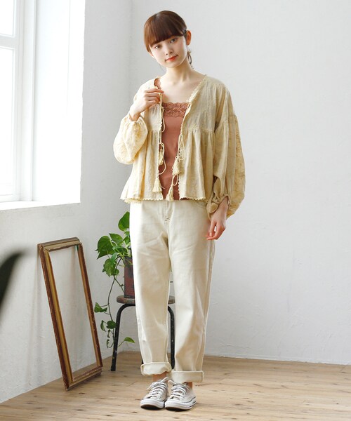 Crisp（クリスプ）の「ボーイフレンドデニムパンツ（デニムパンツ・レディース・ブルー/ネイビー/アイボリー・FREE）」の4枚目の写真