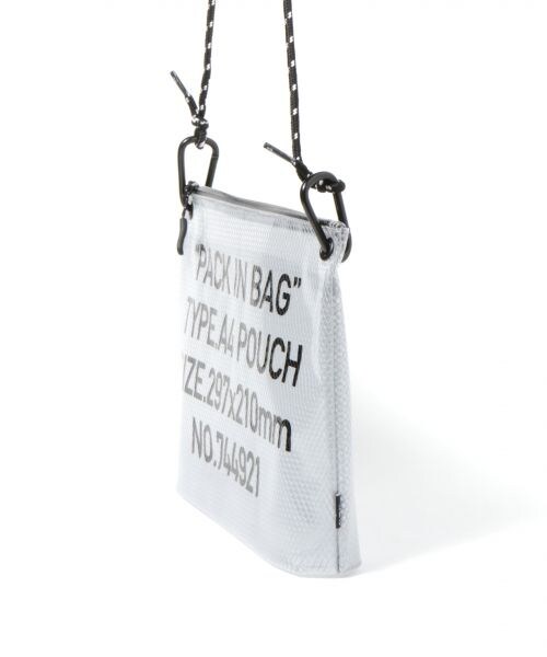 LAKOLE（ラコレ）の「[PACK IN BAG]サコッシュポーチA4（バッグ・クリア()/ホワイト()）」の4枚目の写真