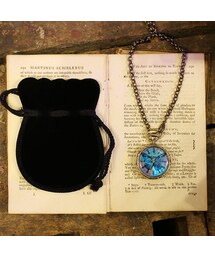 A STORY TOKYO | 本物のモルフォ蝶の翅を文字盤に使用した懐中時計型ペンダントウォッチ Real blue morpho butterfly wing Pendant watch(掛け時計)
