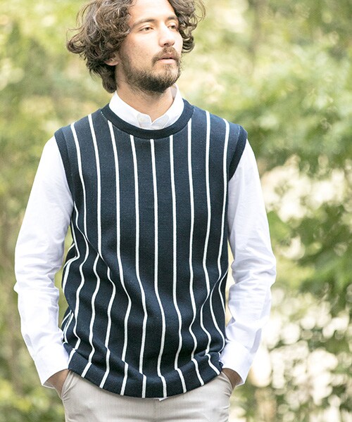 CAMBIO（カンビオ）の「ストライプニットベスト（その他・メンズ・Black/Navy/Beige・Sサイズ/Mサイズ/Lサイズ）」の2枚目の写真