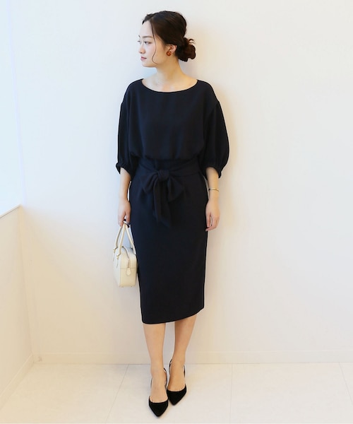 VERMEIL par iena（ヴェルメイユパーイエナ）の「ベージュ（ワンピース/ドレス・ベージュ/フリー/在庫あり）」の2枚目の写真