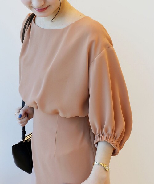 VERMEIL par iena（ヴェルメイユパーイエナ）の「ベージュ（ワンピース/ドレス・ベージュ/フリー/在庫あり）」の22枚目の写真