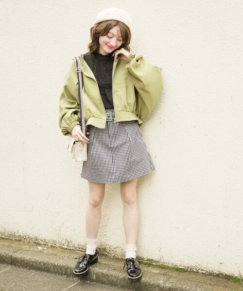 Heather（ヘザー）の「ベルトツキアソートミニスカート（スカート・ブラック系/ベージュ/デニム）」の5枚目の写真