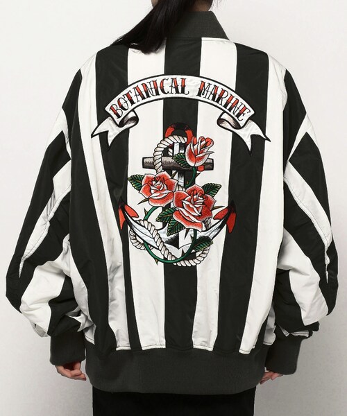 G.V.G.V.（ジーヴィージーヴィー）の「EMBROIDERED STRIPED MA-1