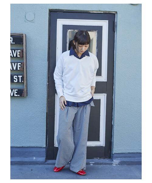 earth music&ecology（アースミュージックアンドエコロジー）の「・ベルト付きギンガムワイドパンツ（パンツ・ブラック/ネイビー・F）」の3枚目の写真
