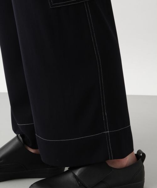 HARE（ハレ）の「ステッチワークパンツ（パンツ・レッド/ベージュ/ネイビー）」の13枚目の写真