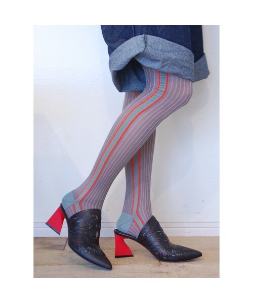 MANA（マナ）の「カッティングレザーミュール（サンダル・レディース・その他）」の4枚目の写真