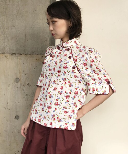 G.V.G.V.（ジーヴィージーヴィー）の「PRINTED RAYON CREPE HIGH NECK BLOUSE（トップス・レディース・WHITE/BLACK・34/36）」の12枚目の写真