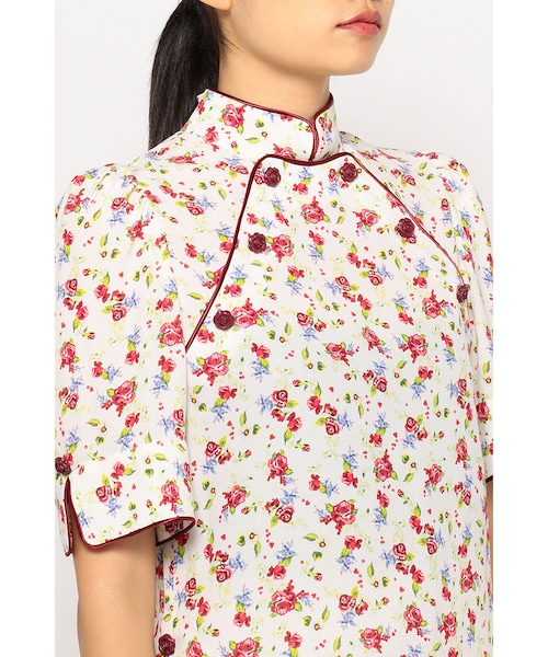 G.V.G.V.（ジーヴィージーヴィー）の「PRINTED RAYON CREPE HIGH NECK BLOUSE（トップス・レディース・WHITE/BLACK・34/36）」の8枚目の写真