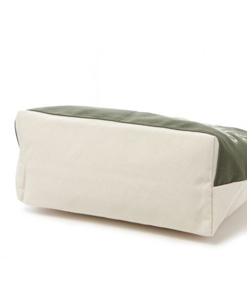 studio CLIP（スタディオクリップ）の「ポケットロゴトートバッグL（バッグ・グレー/カーキ）」の7枚目の写真