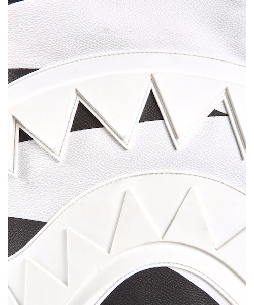 no brand（ノーブランド）の「SPRAYGROUND / スプレイグラウンド　PHANTOM WHITE RUBBER SHARK BAG　 -White-（バックパック/リュック・メンズ・その他）」の7枚目の写真