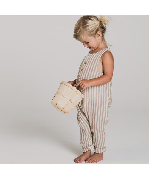 cache cache（カシュ カシュ）の「Rylee＆cru   cocoa stripes button jumpsuit（サロペット/オーバーオール・キッズ・その他）」の5枚目の写真