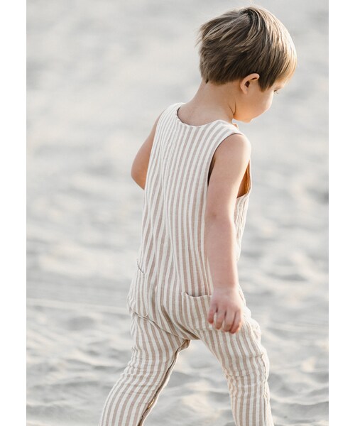 cache cache（カシュ カシュ）の「Rylee＆cru   cocoa stripes button jumpsuit（サロペット/オーバーオール・キッズ・その他）」の3枚目の写真