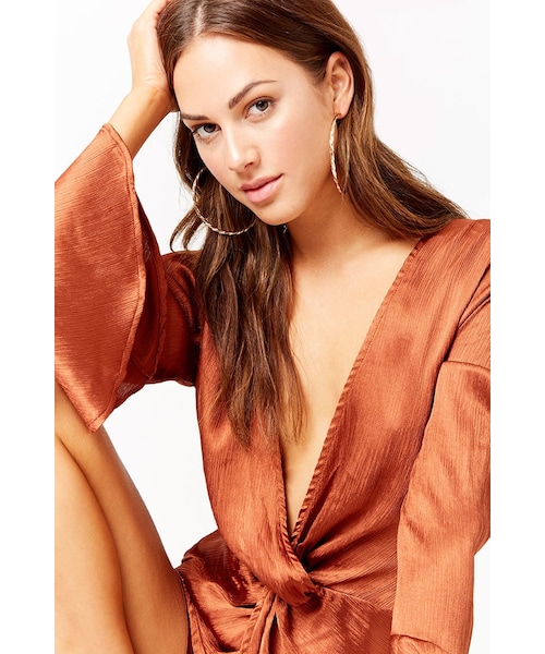 FOREVER 21(フォーエバー トゥエンティーワン)の「ハイウエストデニムショートパンツ(その他・レディース・INDIGO/BLACK・24/25/26/27/28/29/30/31/ONE SIZE/S/M/L/7/9)」の6枚目の写真