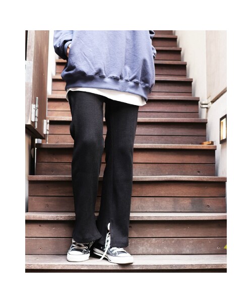 RED CHOP WORKS（レッドチョップワークス）の「(レッドチョップワークス）リブスリットパンツ（パンツ・レディース・ブラック/ベージュ/グレー/モカ・36/38）」の2枚目の写真