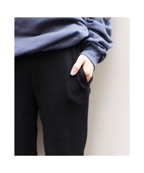 RED CHOP WORKS（レッドチョップワークス）の「(レッドチョップワークス）リブスリットパンツ（パンツ・レディース・ブラック/ベージュ/グレー/モカ・36/38）」の17枚目の写真