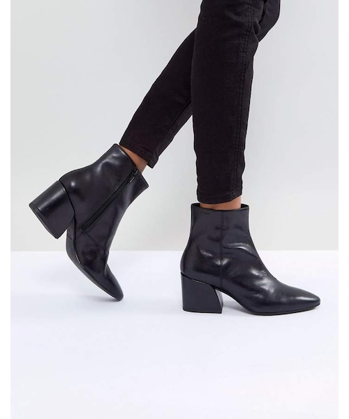 vagabond olivia boot white