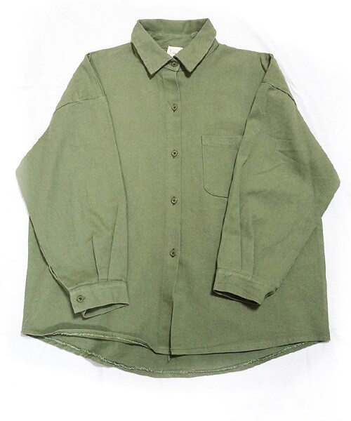 Tiffee SELECT（ティフィーセレクト）の「ゆったりシルエット厚手チノドルマンシャツアウター（シャツ/ブラウス・レディース・グリーン・F）」の2枚目の写真