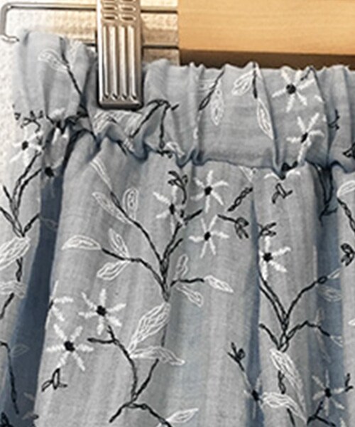 Tiffee SELECT（ティフィーセレクト）の「花柄ロングフレアスカート（スカート・レディース・ピンク/ライトブルー・F）」の4枚目の写真