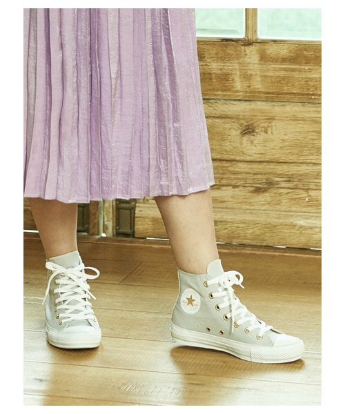 earth music&ecology(アースミュージックアンドエコロジー)の「CONVERSE×earth ALL STAR ハイカットスニーカー(シューズ・ホワイト/ライトグレー/ブラック・5cm/23cm/24cm)」の1枚目の写真