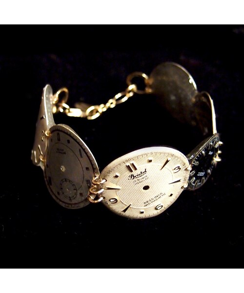 no brand(ノーブランド)の「Tomoko Tokuda Steampunk bracelet スチームパンクブレスレット062(ブレスレット・レディース・ホワイト・約18cm)」の1枚目の写真